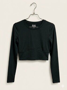 Sleek Black Long Sleeve Crop Tee - Small